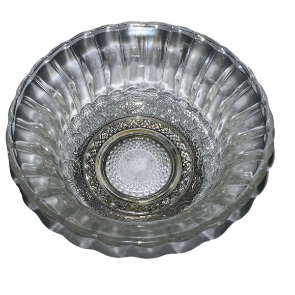 Vintage KIG glass dish with metal bottom - Picture 2 of 3
